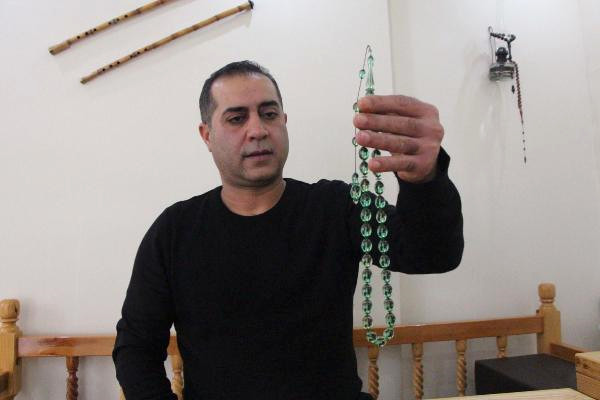 Evinde yaptığı tespihi 10 bin liraya sattı