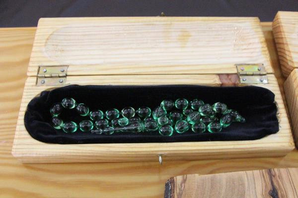 Evinde yaptığı tespihi 10 bin liraya sattı