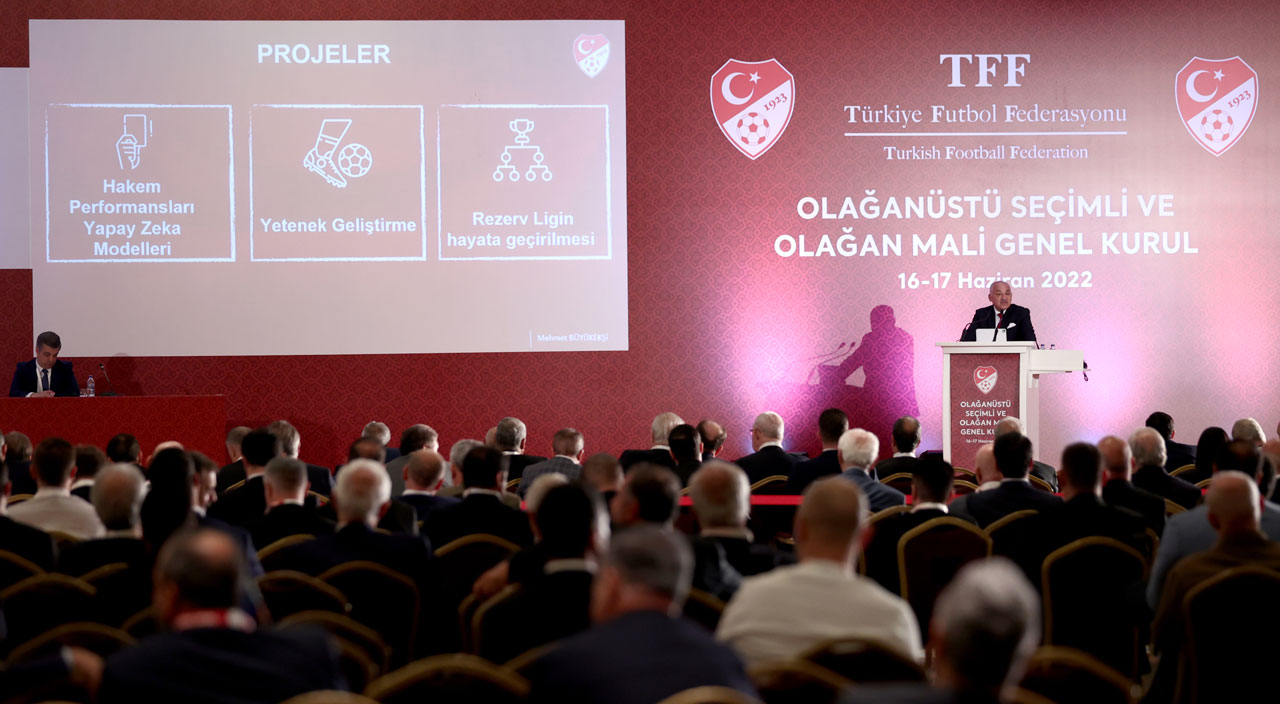 TFF'nin yeni başkanı Mehmet Büyükekşi oldu, Federasyon tarihinde bir ilkle beraber geldi TFF'nin yeni başkanı Mehmet Büyükekşi oldu, Federasyon tarihinde bir ilkle beraber geldi