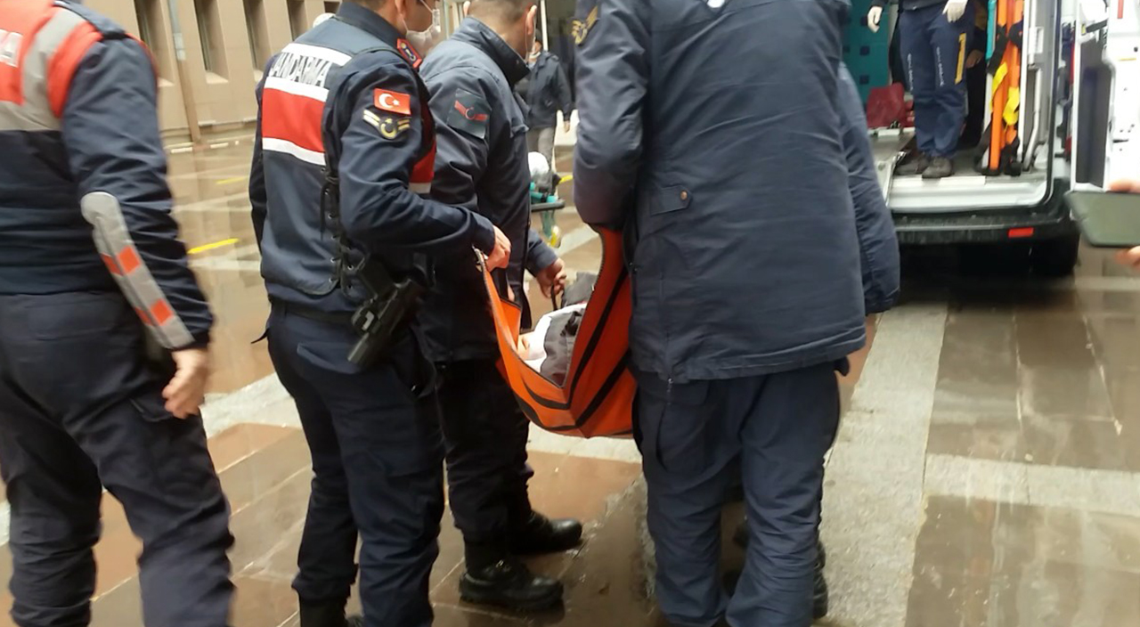 Tahliye edildiğini öğrenen adam kalp krizi geçirdi