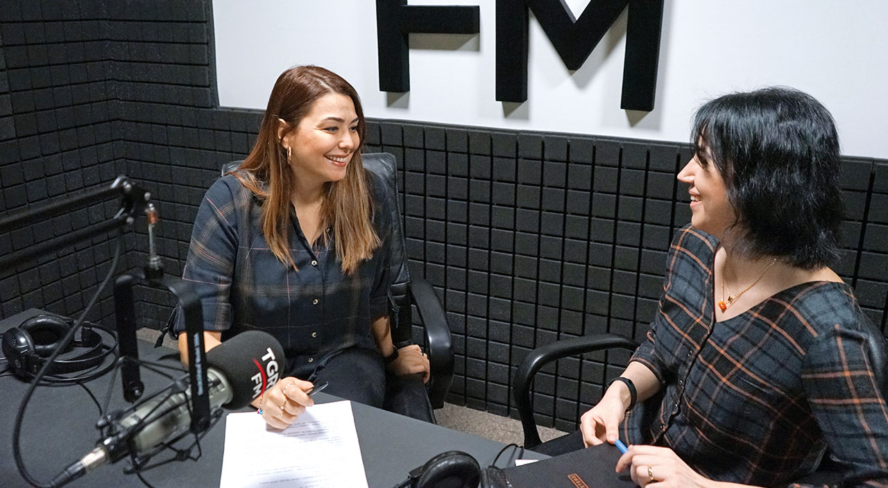 Üç stüdyo üç spiker