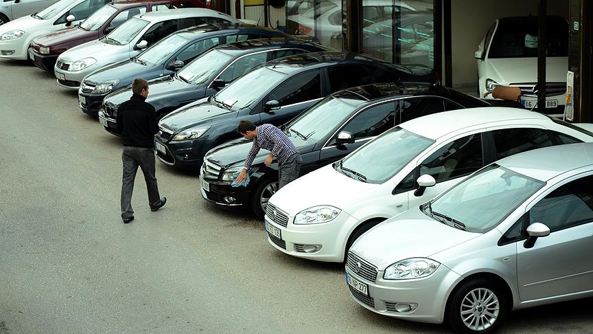 İkinci el otomobilde fiyatlar yükseldi, satışlar azaldı İkinci el otomobilde fiyatlar yükseldi, satışlar azaldı