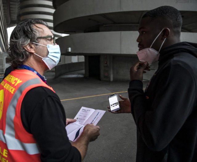 Genç oyuncu, kendisini tanımayan güvenliği Google'a ikna etti Genç oyuncu, kendisini tanımayan güvenliği Google'a ikna etti