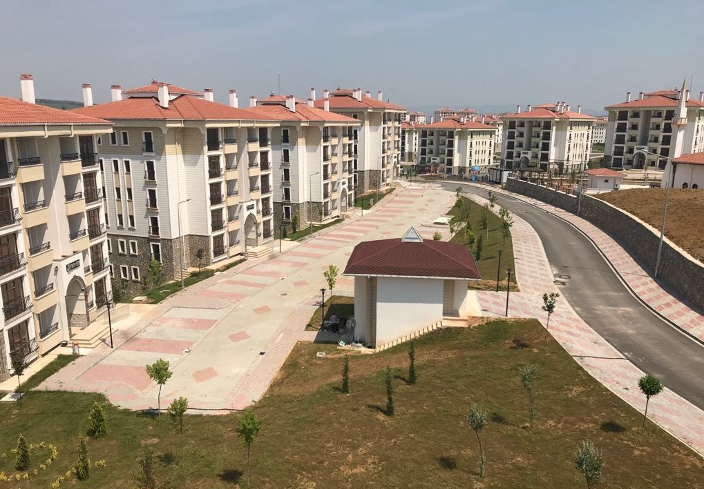 TOKİ'nin 583 lira taksitli konutlarına rekor başvuru