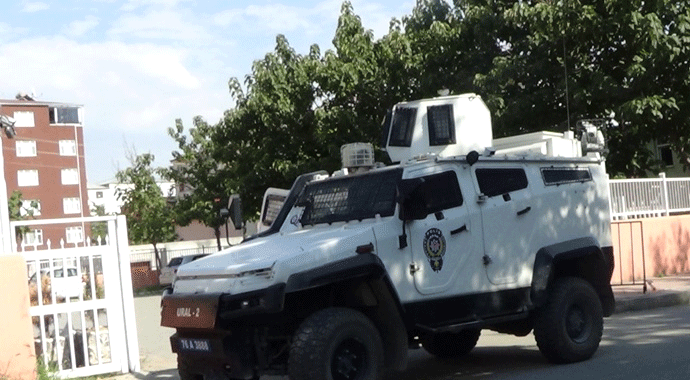 Iğdır'da 2 albay tutuklandı Iğdır'da 2 albay tutuklandı