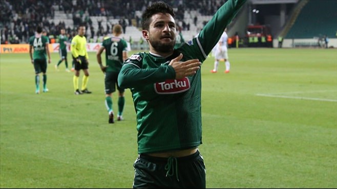 Lucescu'dan Türk futbolcuya 8 milyon!