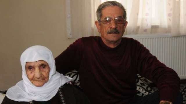 110 yaşında 180 torunu var! Hala turp gibi