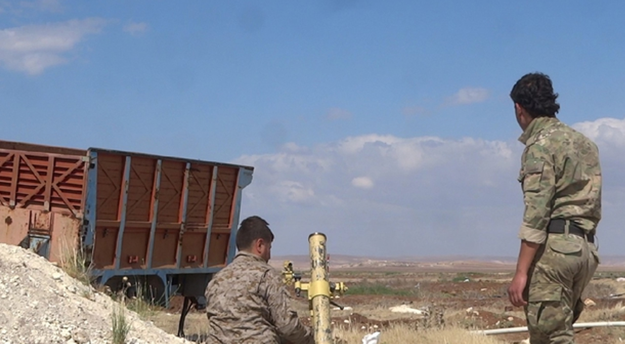 Görüntüler Münbiç'ten! ABD'nin TOW tanksavarları YPG/PKK’lıların elinde Görüntüler Münbiç'ten! ABD'nin TOW tanksavarları YPG/PKK’lıların elinde