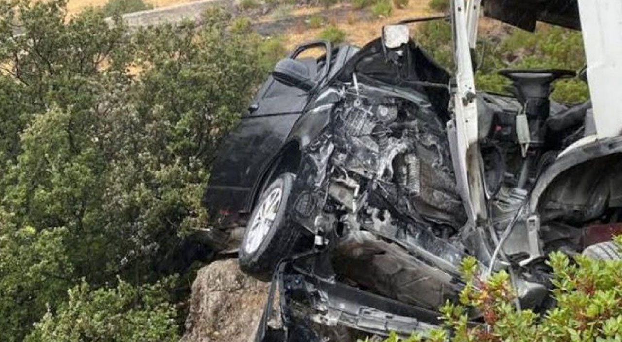 Kaza küslük dinlemedi: Ahmet Tatlıses, İbrahim Tatlıses’in yardımına koştu