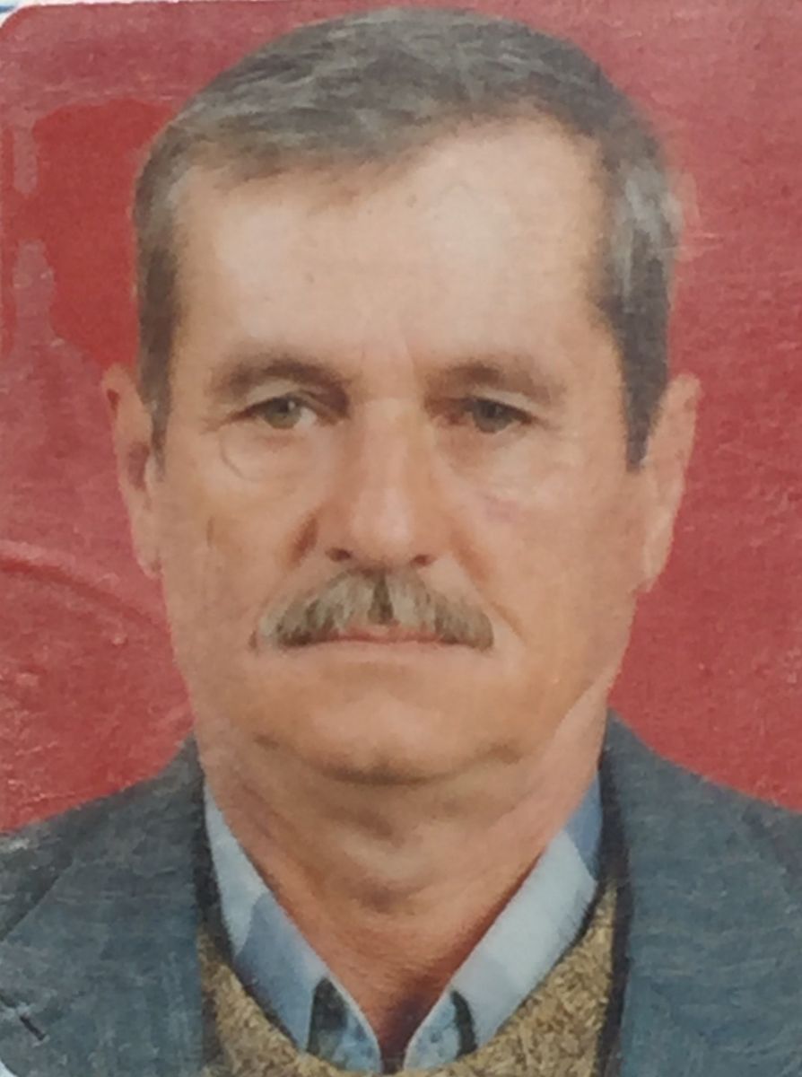 Traktör römorkunun altında kahvaltı etmek istedi, canından oldu