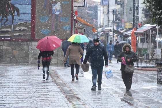Ve Edirne'de kar başladı...
