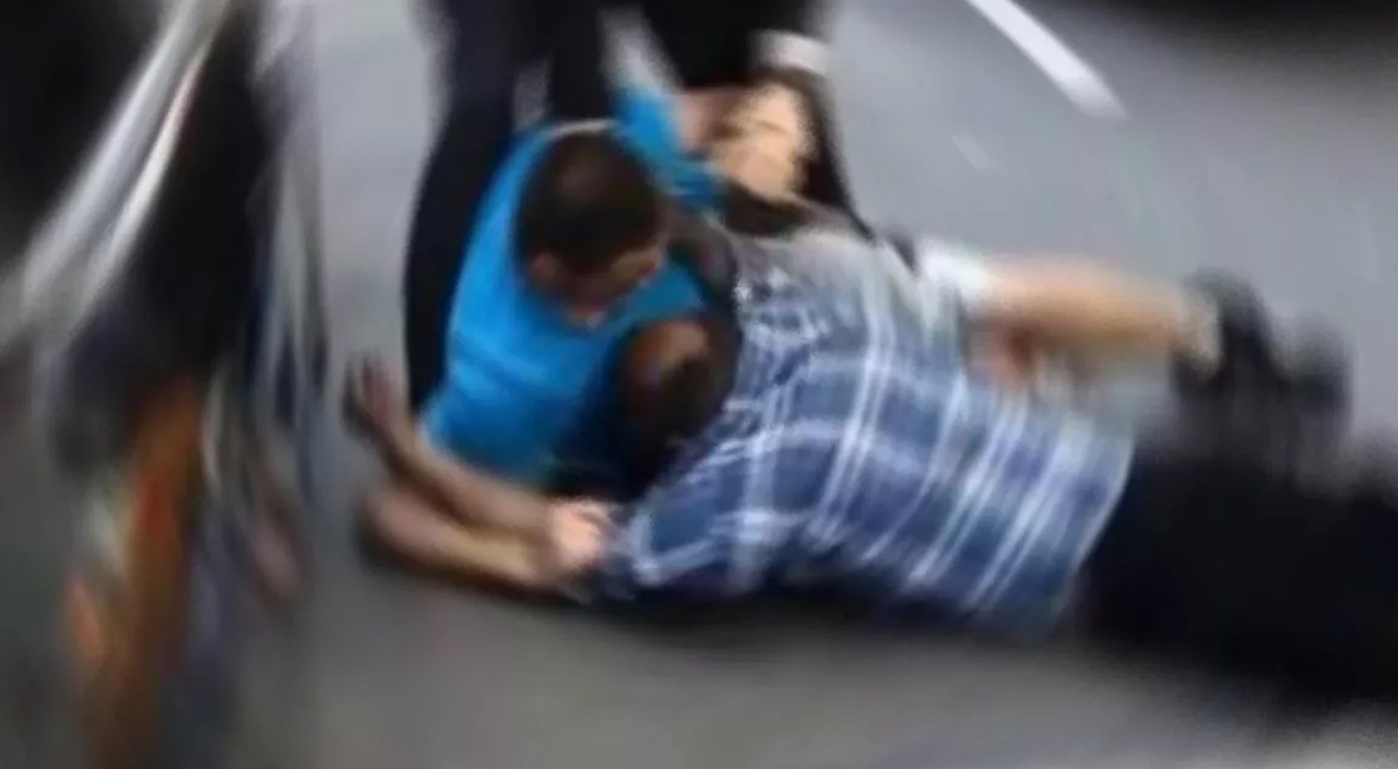 'Önüne bak ayı' sözü tahrik sayılmadı