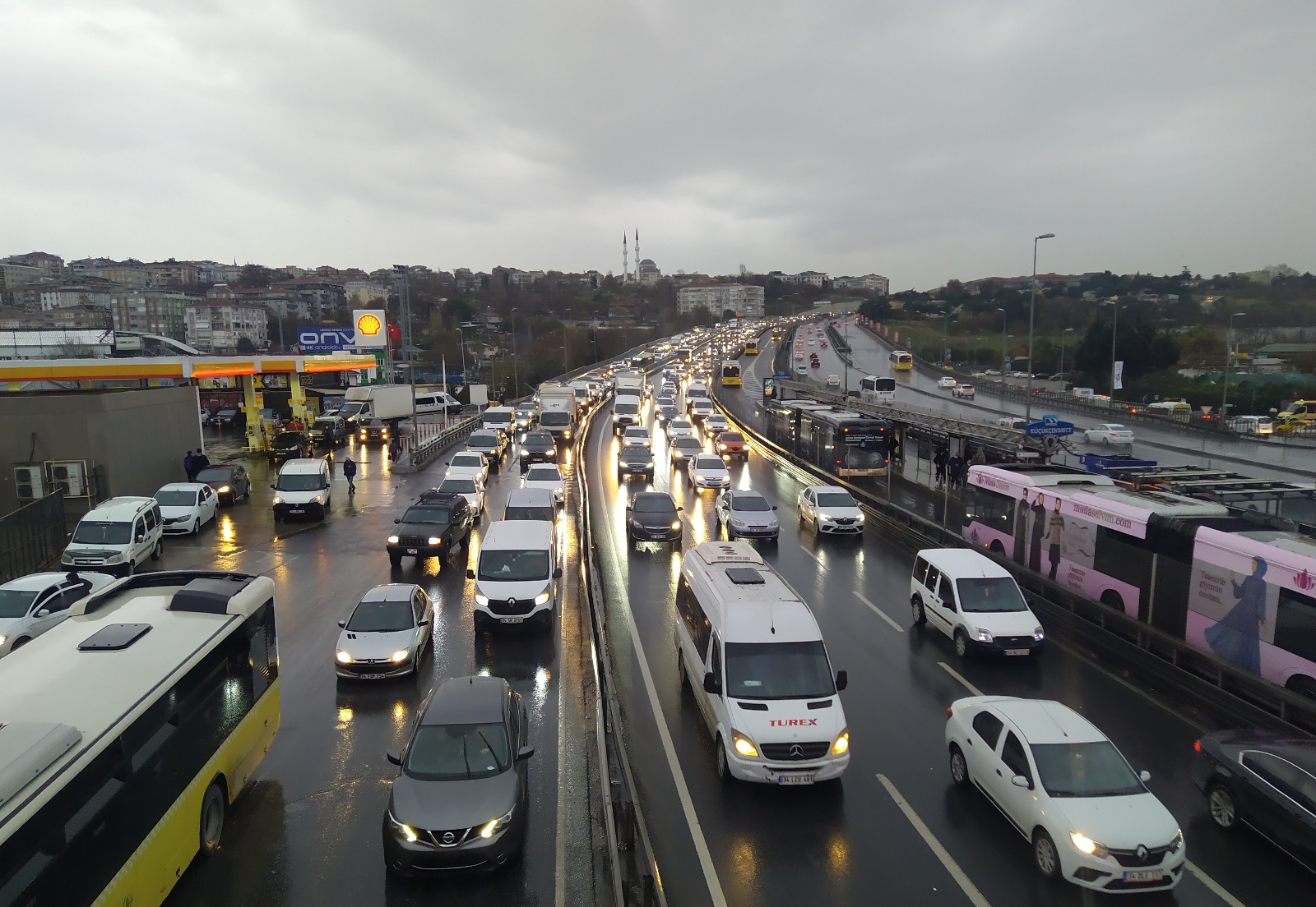 Mesai bitiminde trafik yoğunluğu yüzde 78 oldu