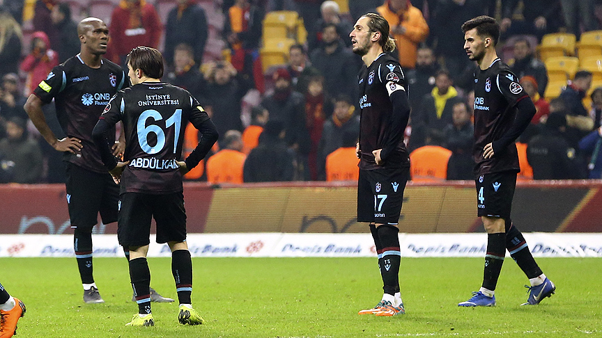 Galatasaray, sahasında Trabzonspor'u 3-1 mağlup etti