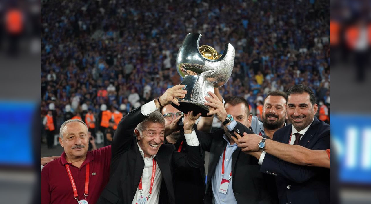 Trabzonspor sağ stoperine lig başlamadan kavuşacak! Ahmet Ağaoğlu transferleri açıkladı...