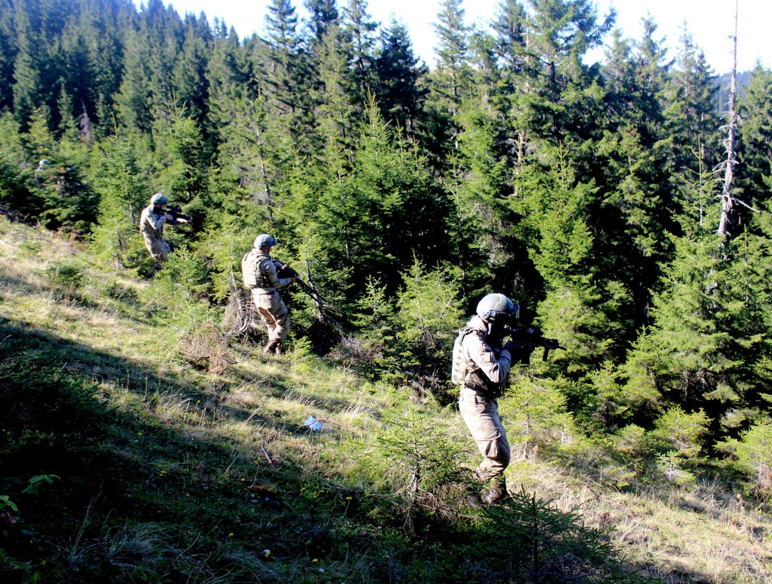 Mehmetçik içeride ve dışarıda PKK’ya göz açtırmıyor