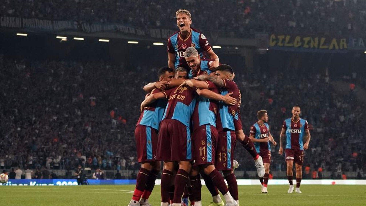 Süper Kupa Trabzonspor'un! Karadeniz temsilcisinden 4 gollü zafer...