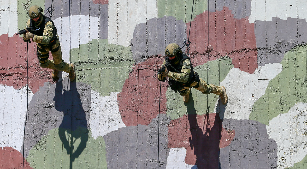 TSK'nın özel gücü: Timsahlar! Karada ve suda düşmana korku salıyor...