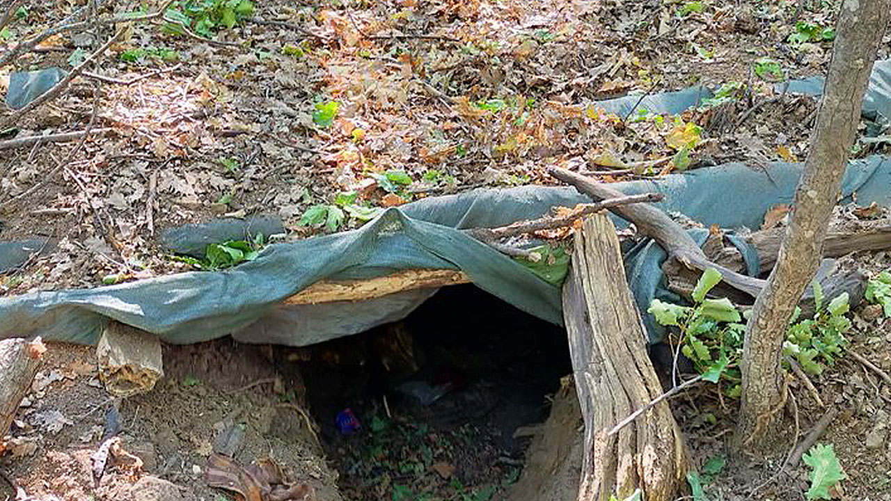 Teröre bir darbe daha! 10 sığınak imha edildi