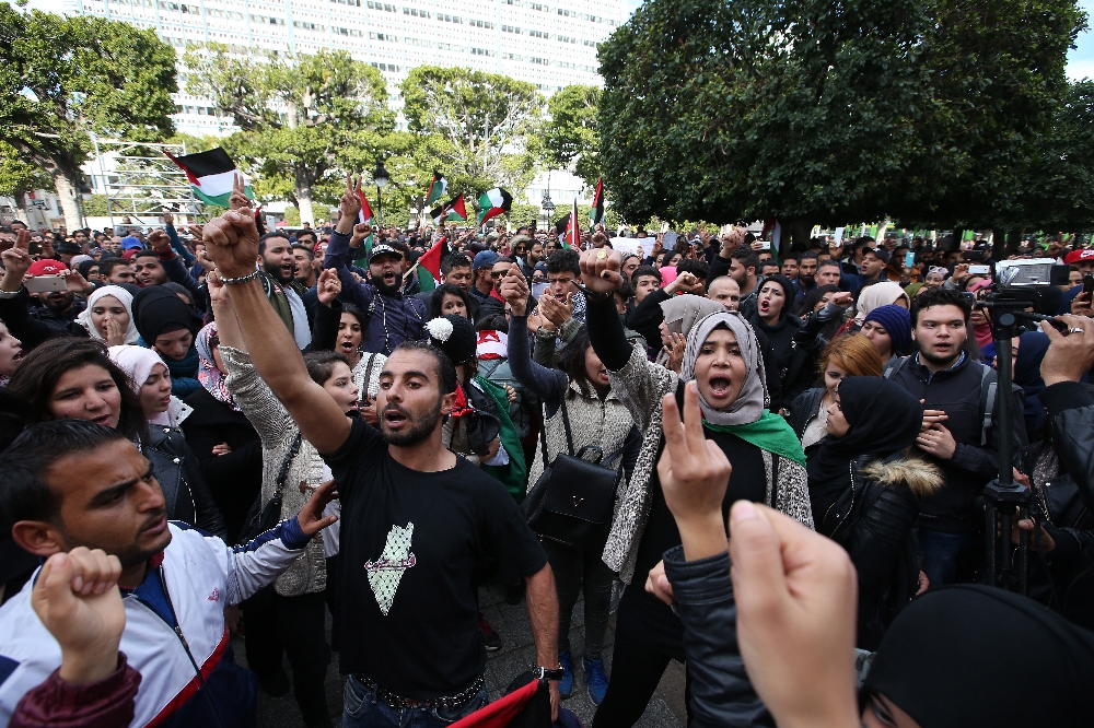 Trump'ın skandal Kudüs kararı dünyada da protesto ediliyor