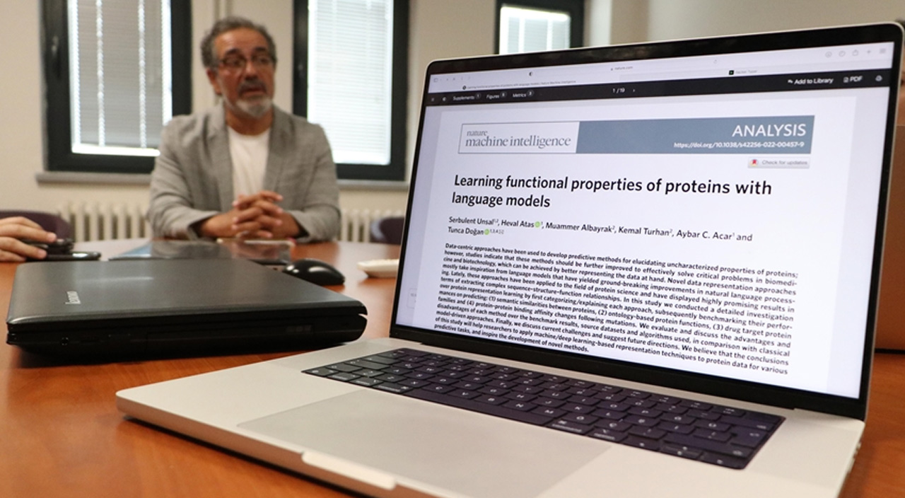 Türk bilim insanları dünyaya umut ışığı oldu: Kanser ilaçlarının keşfi için kapıyı araladı