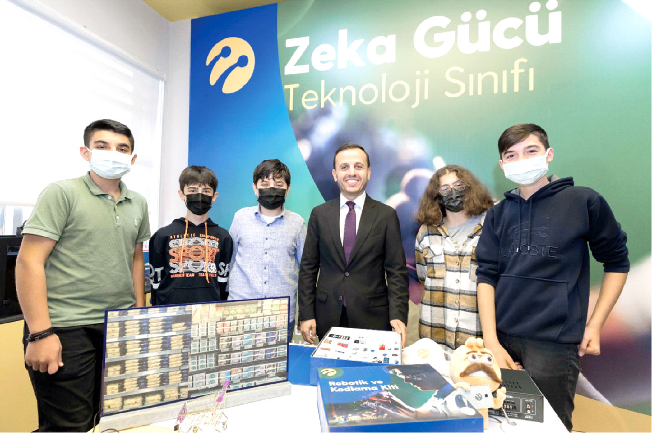 Turkcell'in robot eli garibe dokunuyor