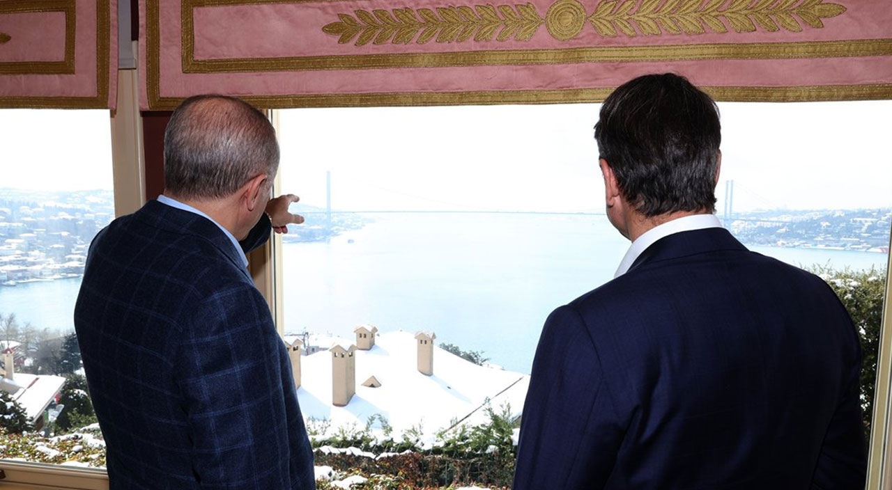 Kritik zirve sona erdi Kritik zirve sona erdi