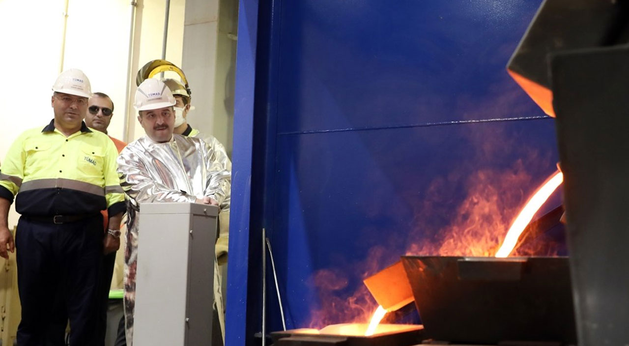 Bakan Varank: 100 milyar dolarlık altın ve gümüş toprak altında yatıyor