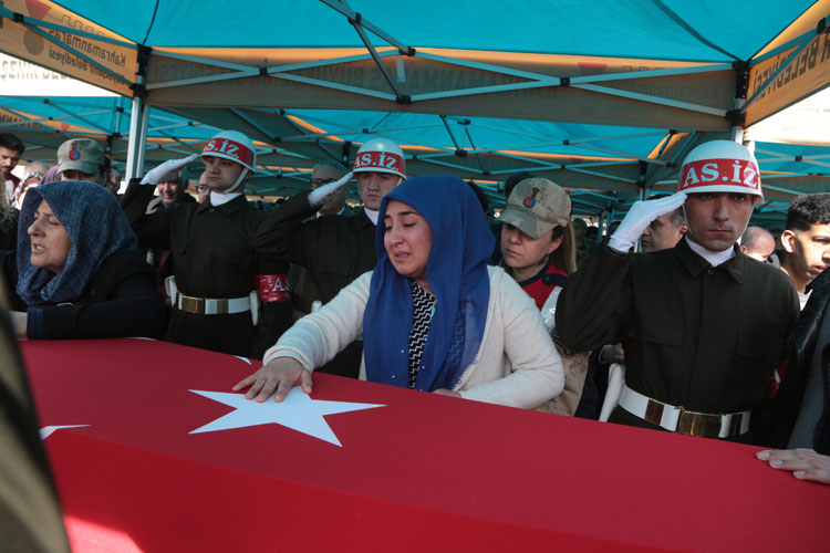 İdlib şehidi Uzman Çavuş Baykuş son yolculuğuna uğurlandı