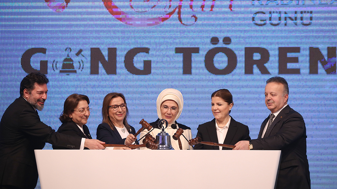 Emine Erdoğan: Kadınların iş gücüne katılma oranı erkeklere göre 4 kat daha hızlı arttı