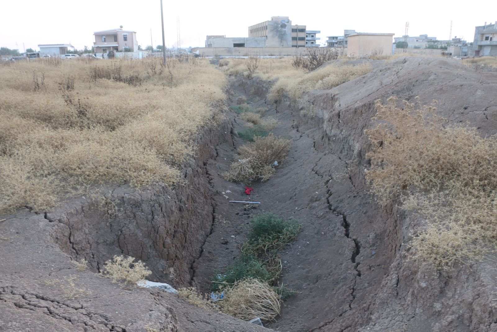 Suriye Milli Ordusu askerleri PKK/YPG’ye ait tünelleri böyle imha etti