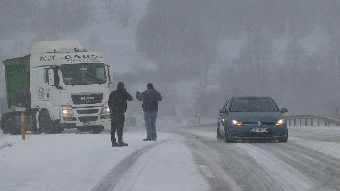 Türkiye beyaza büründü