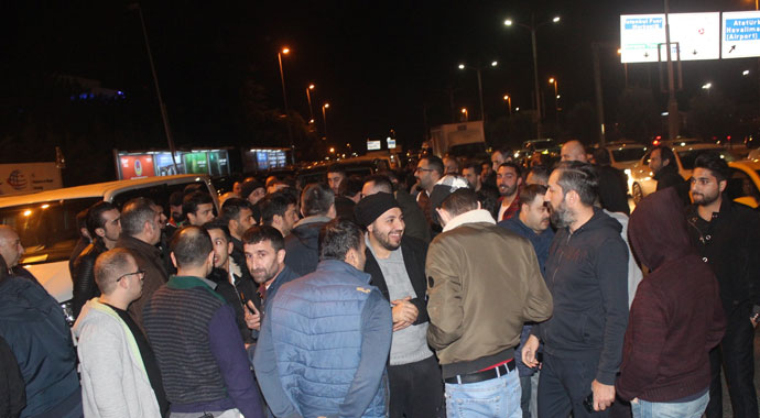 UBER şoförleri darp iddiasına karşı ayaklandı