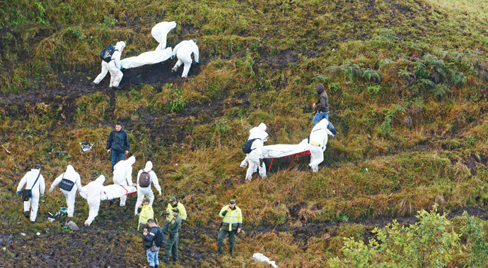 Yakıt bitti, futbol takımı yok oldu!