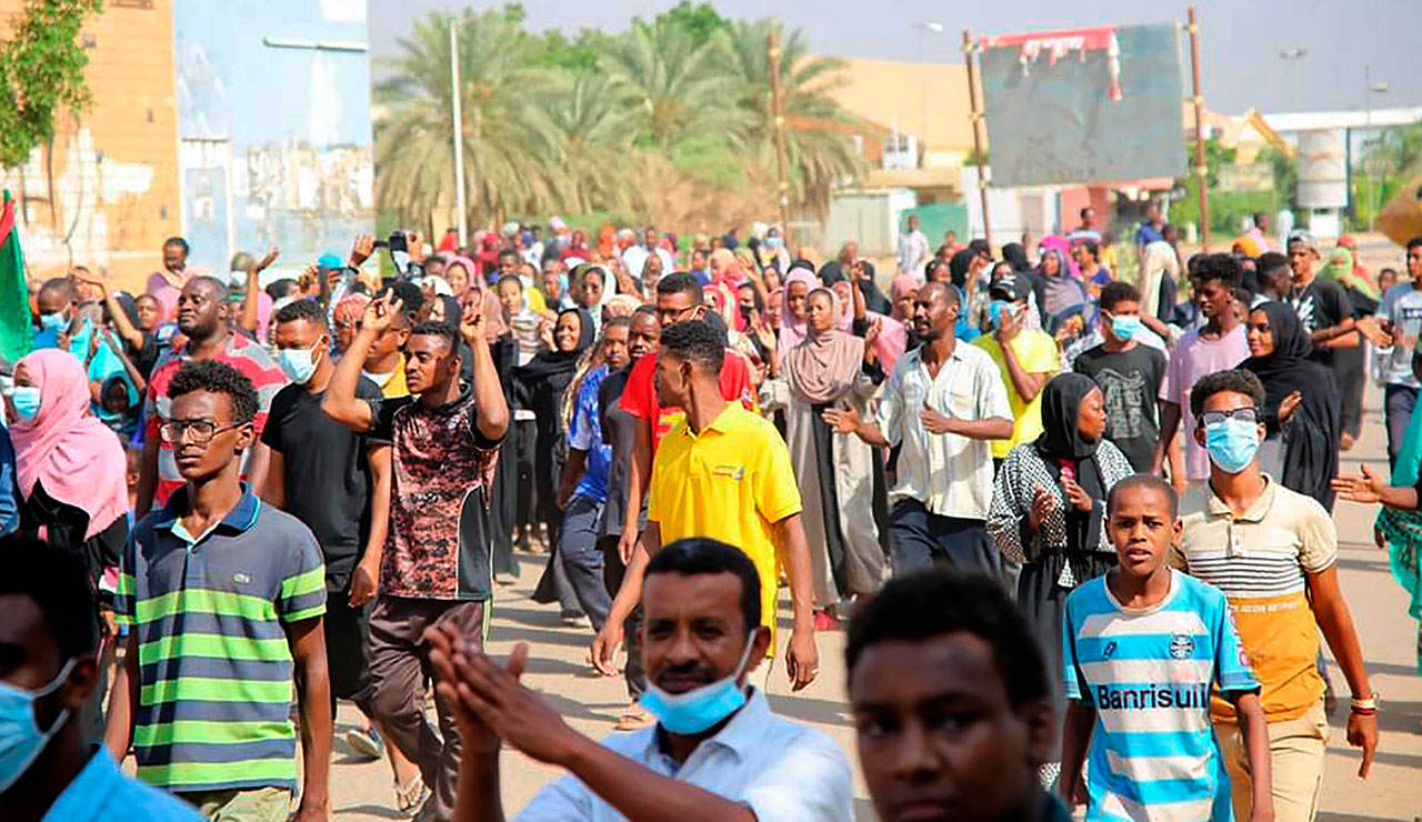Darbenin ardında kirli iş birliği: Hedef Sudan'ı yeniden parçalamak Darbenin ardında kirli iş birliği: Hedef Sudan'ı yeniden parçalamak