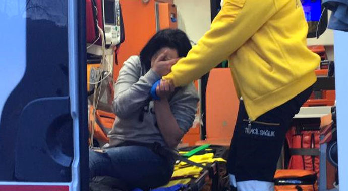 Beşiktaş'ta, otomobilde dehşeti yaşayan kadını çığlıkları kurtardı