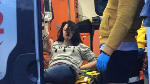 Beşiktaş'ta, otomobilde dehşeti yaşayan kadını çığlıkları kurtardı