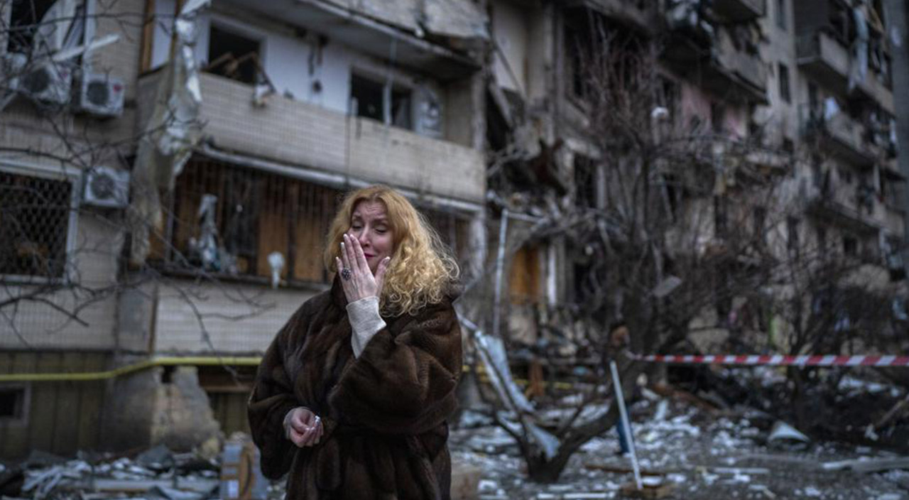 Kiev bombardıman altında! Ukrayna saldırısında 2. gün... Dakika dakika bölgedeki gelişmeler...