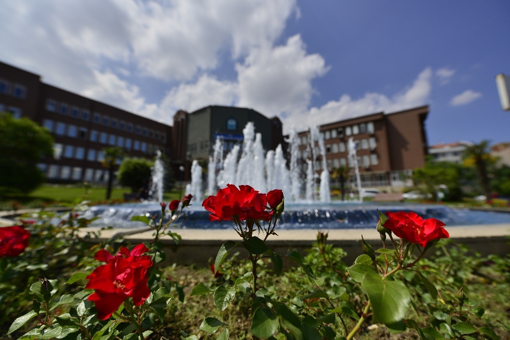 Bursa’da bahar, Uludağ’da 80 santim kar