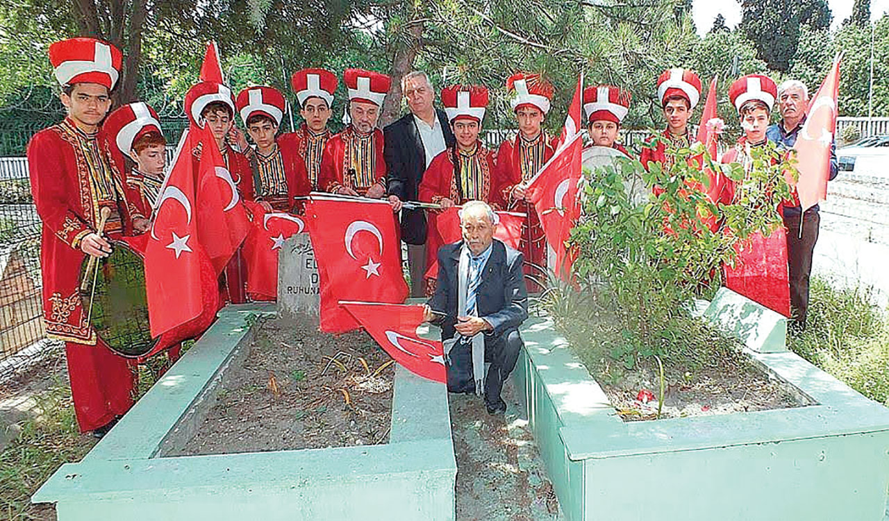 Bile bile ölüme giden üç şehit Bile bile ölüme giden üç şehit