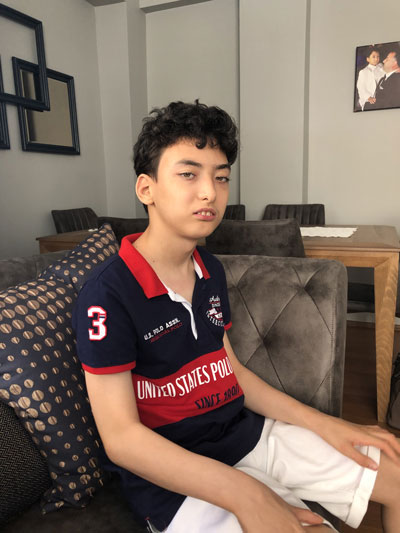 Bir annenin oğlunu  hayatta tutma mücadelesi