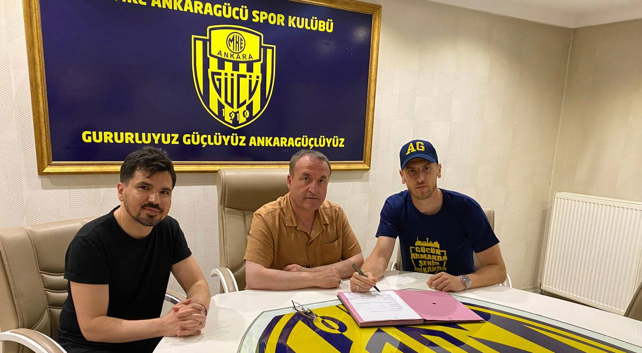 Ankaragücü stoperini Rusya'da buldu... Uros Radakovic'ten 2 yıllık imza