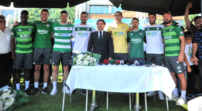 Bursaspor, Selçuk Şahin ve Özer Hurmacı ile anlaştı