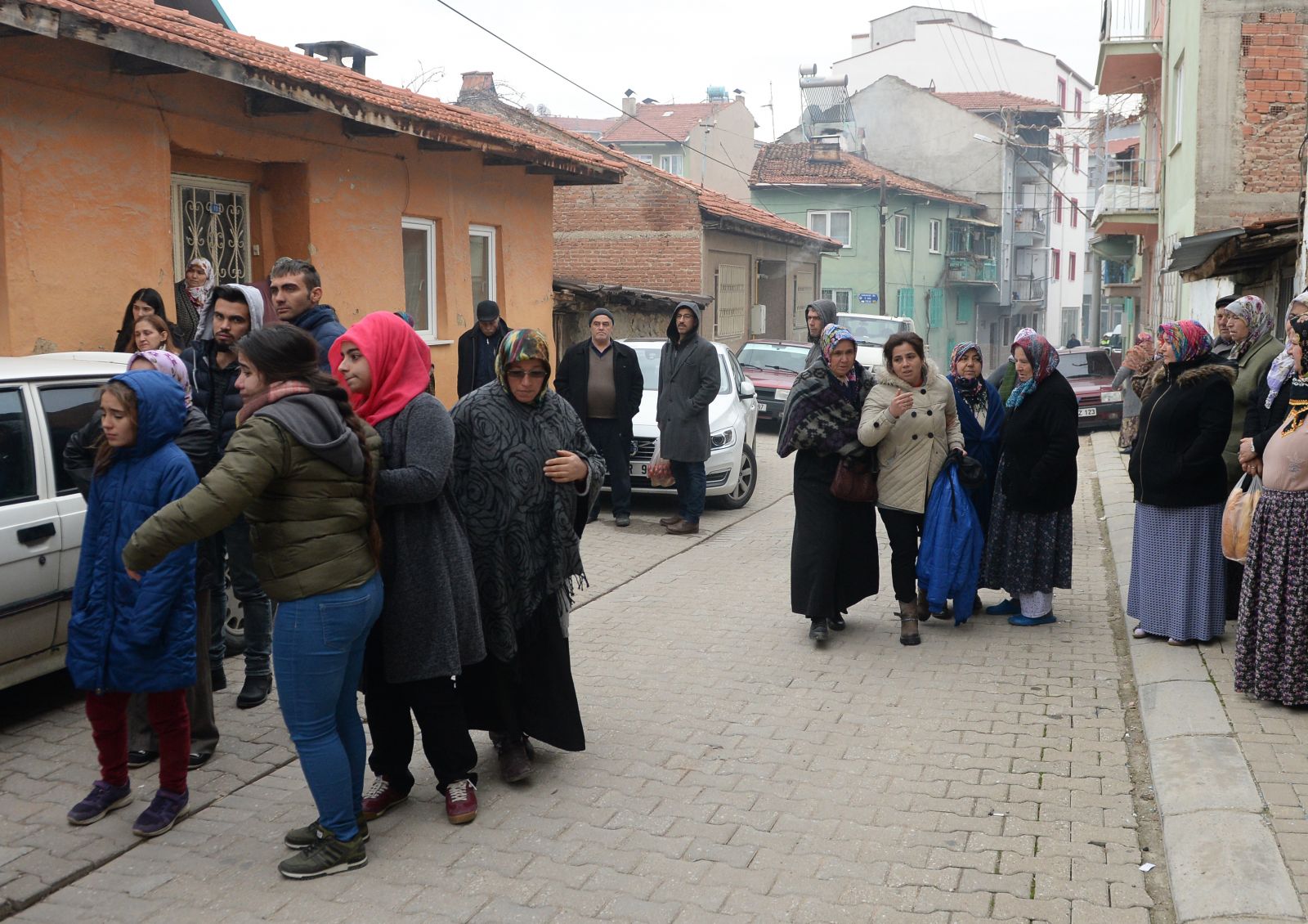 Uşak'ta 3 kardeş evde ölü bulundu