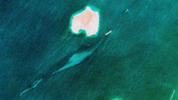 İşte Foça'daki petrol skandalının uydu görüntüleri