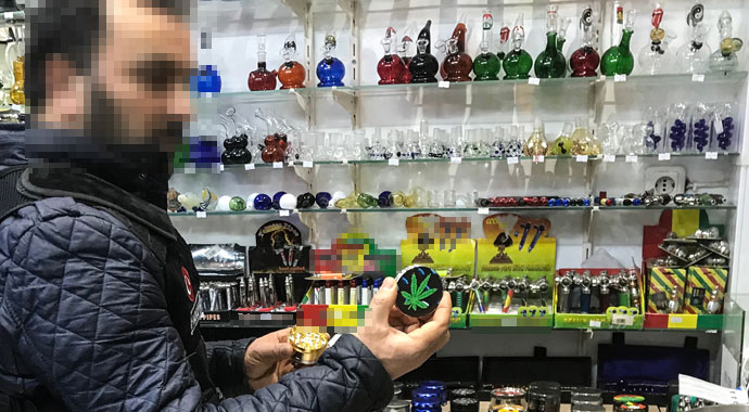 Kadıköy'de hediyelik eşya dükkanları