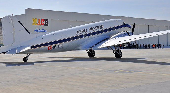 79 yıllık uçak, müze için 3 bin 200 kilometre uçuş yaptı