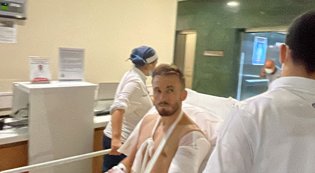 Edin Visca'nın durumu nasıl? Yere yığıldı, sahaya ambulans girdi!