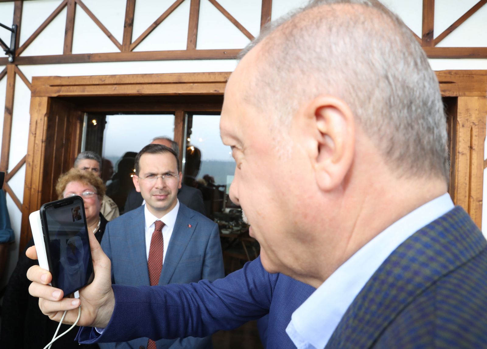 Cumhurbaşkanı Erdoğan Hacire anne ile görüştü