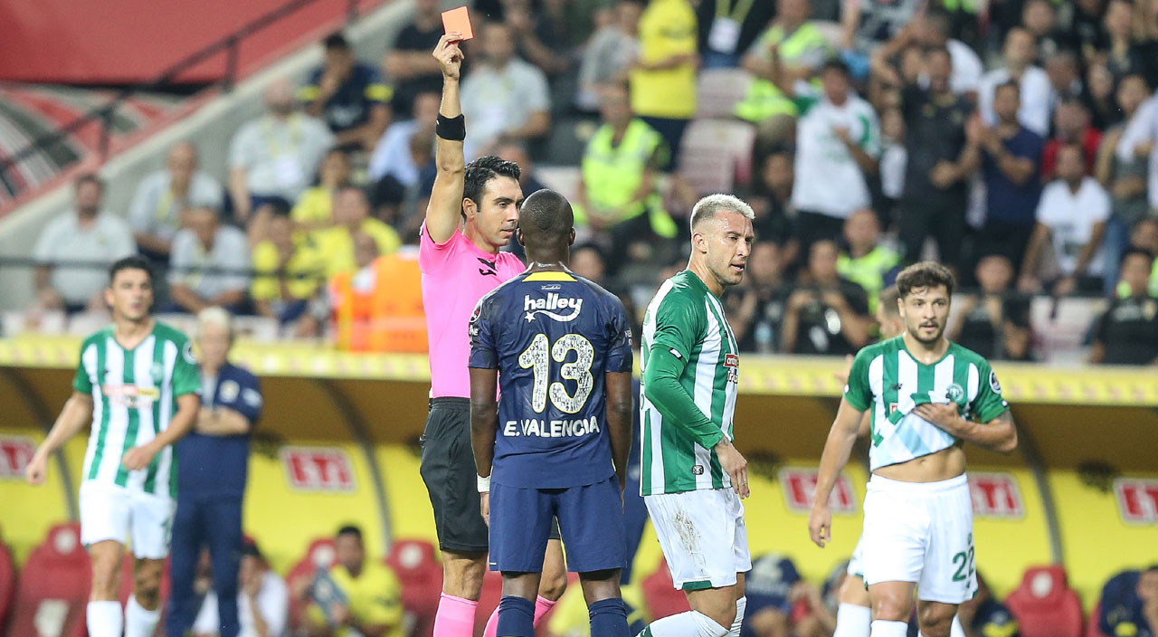 Enner Valencia kızardı! Fenerbahçe en önemli hücum silahını kaybetti Enner Valencia kızardı! Fenerbahçe en önemli hücum silahını kaybetti